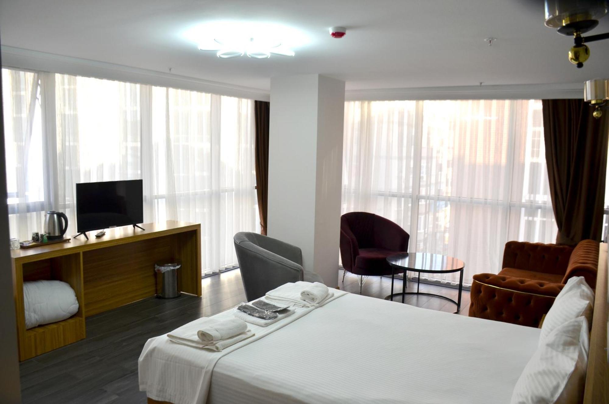 Waves Hotel Istanbul Exterior photo